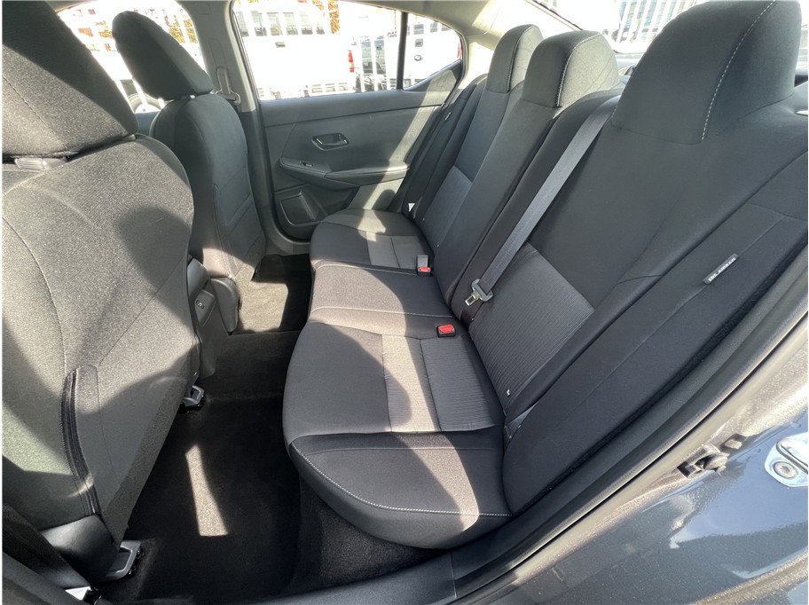 Used 2025 Nissan Sentra SV image 10