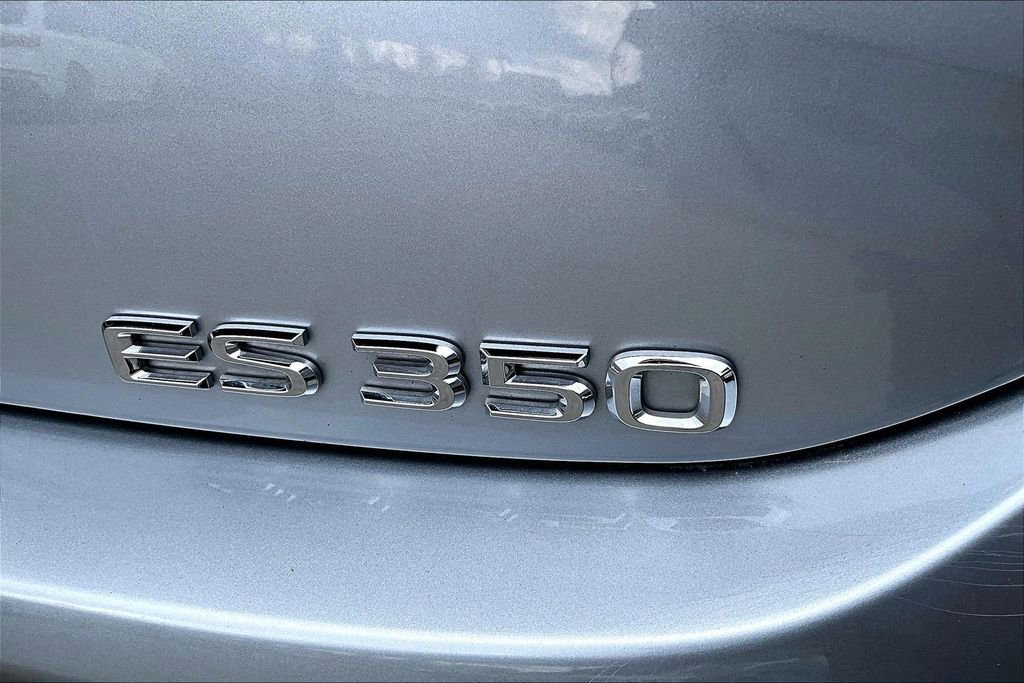Used 2024 Lexus ES 350 w/ Premium Package image 24