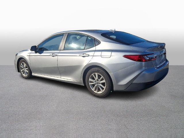 Used 2025 Toyota Camry LE FWD image 6