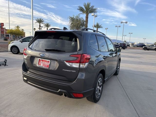 Used 2024 Subaru Forester Premium AWD/4WD image 5
