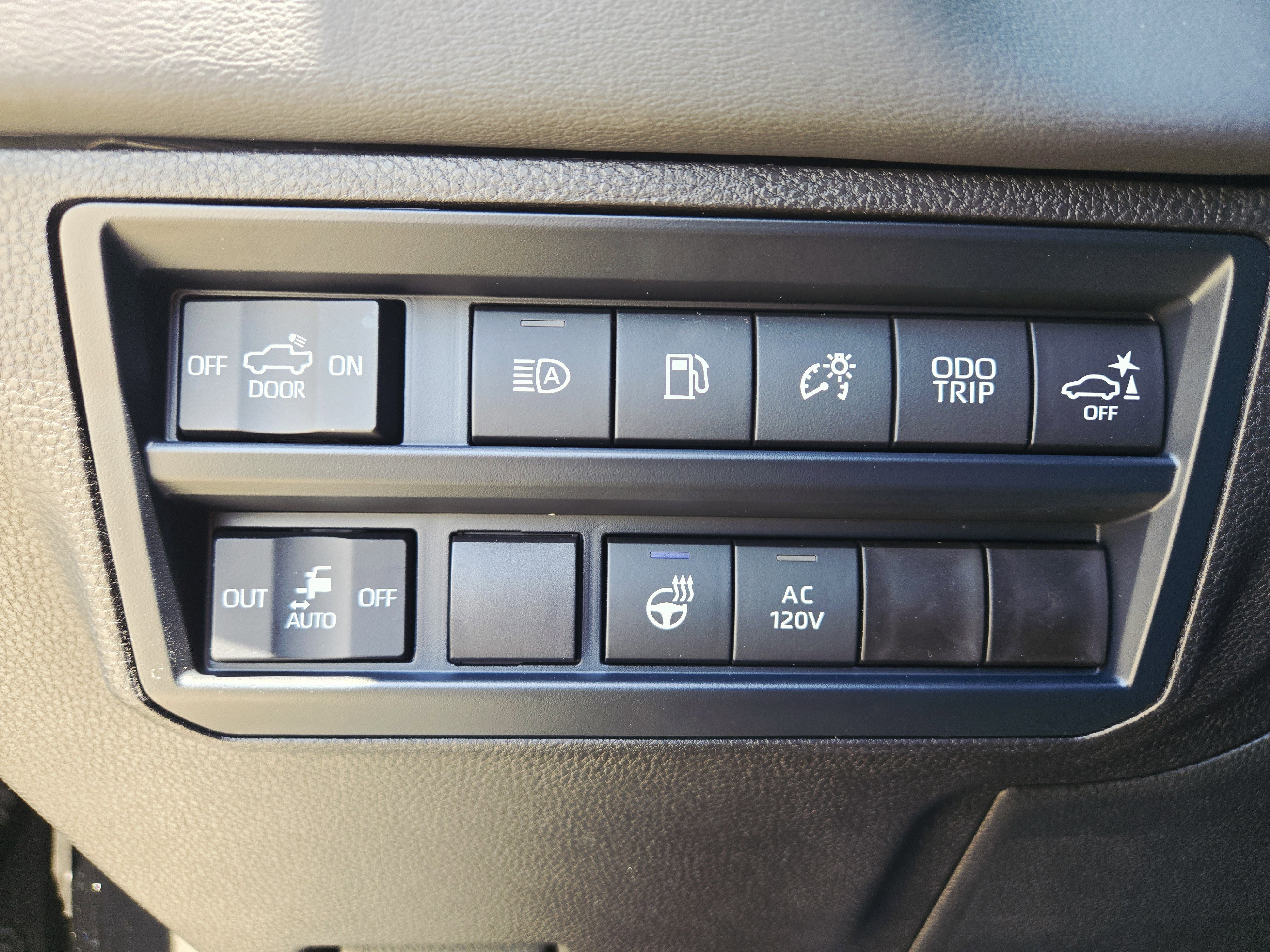 New 2025 Toyota Tundra Platinum image 15