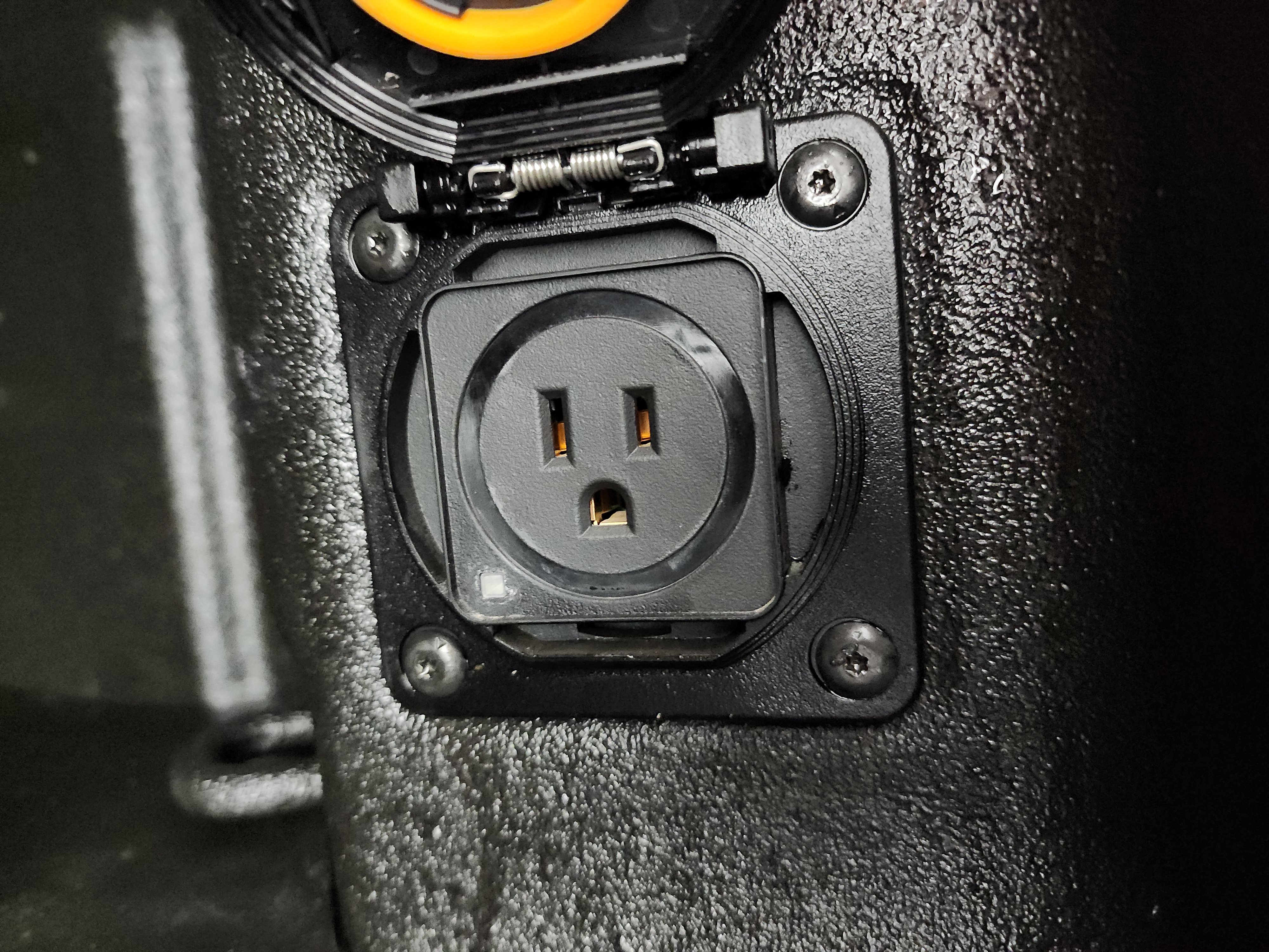 Used 2023 GMC Sierra 3500 Denali w/ Denali Ultimate Package image 34