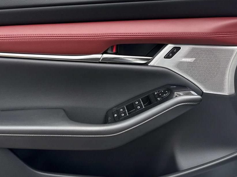New 2026 MAZDA MAZDA3 2.5 S Hatchback w/ Premium Pkg FWD image 19