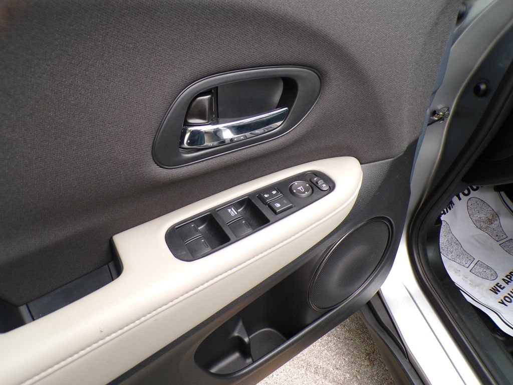 Used 2019 Honda HR-V LX image 23