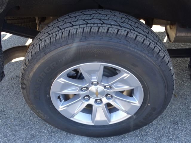 Used 2024 Chevrolet Silverado 1500 Custom w/ Turbomax Blackout Package image 16