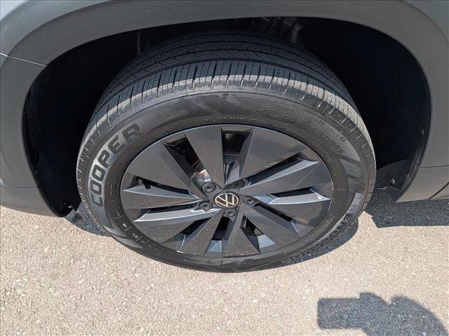 Used 2022 Volkswagen Taos S w/ IQ Drive S Package FWD image 9