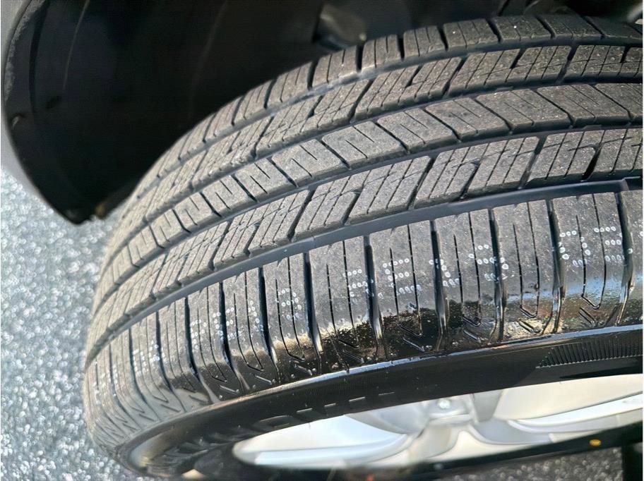 Used 2018 Kia Sorento LX image 23