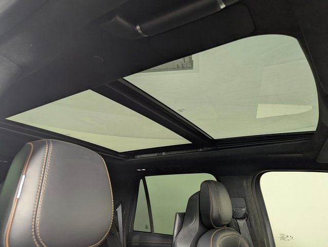 Used 2025 Lincoln Navigator Black Label image 29