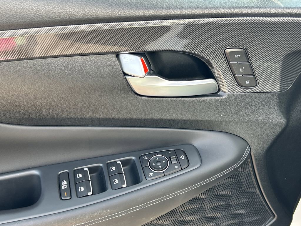 Used 2022 Hyundai Santa Fe Limited image 19