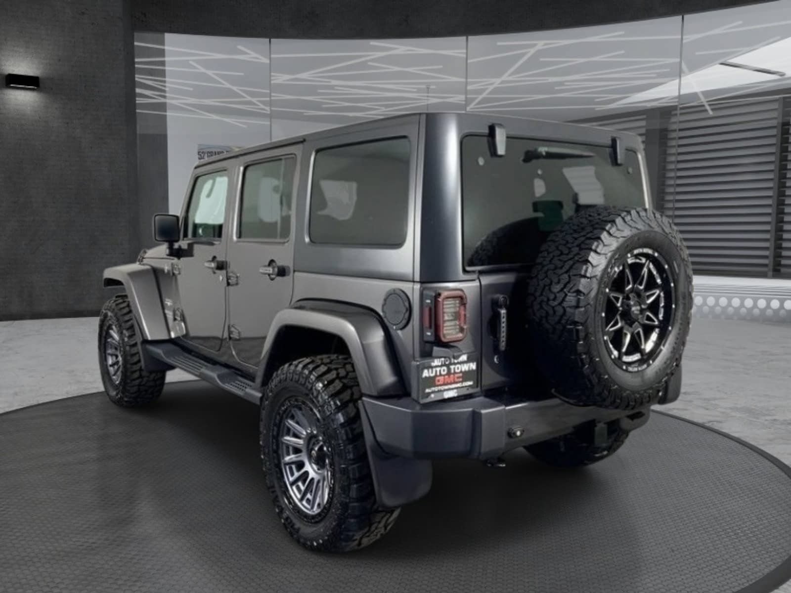 Used 2016 Jeep Wrangler Unlimited Sahara w/ Connectivity Group AWD/4WD image 7
