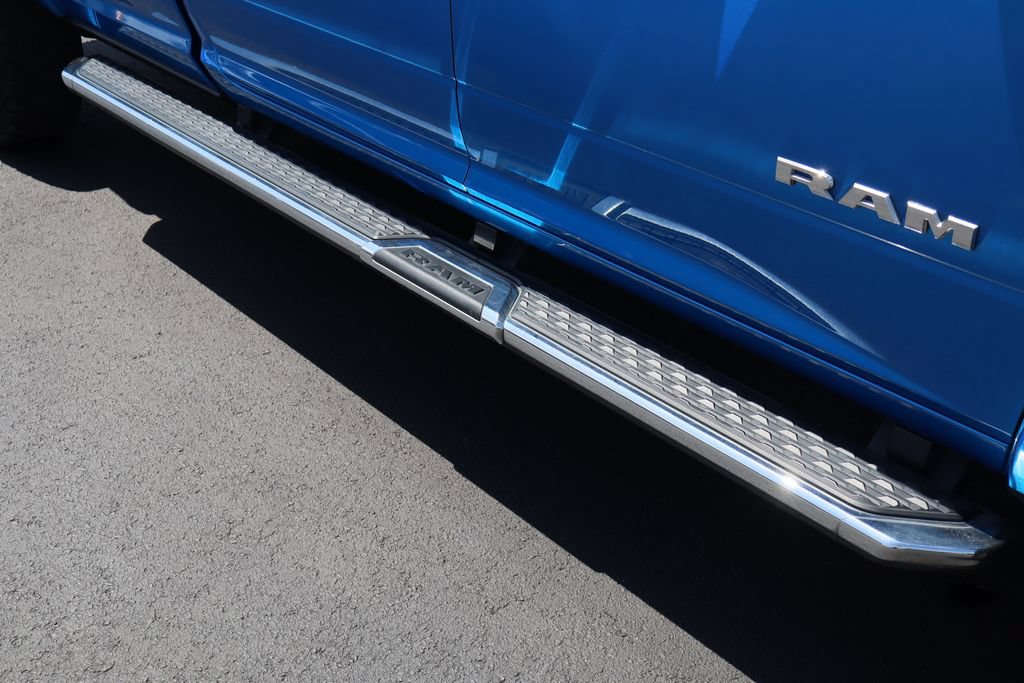 Used 2021 RAM 3500 Laramie AWD/4WD image 11