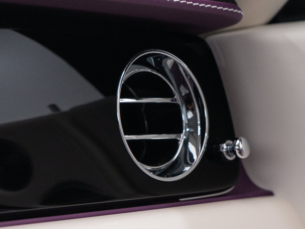 Used 2024 Rolls-Royce Spectre w/ Spectre Launch Package AWD/4WD image 36