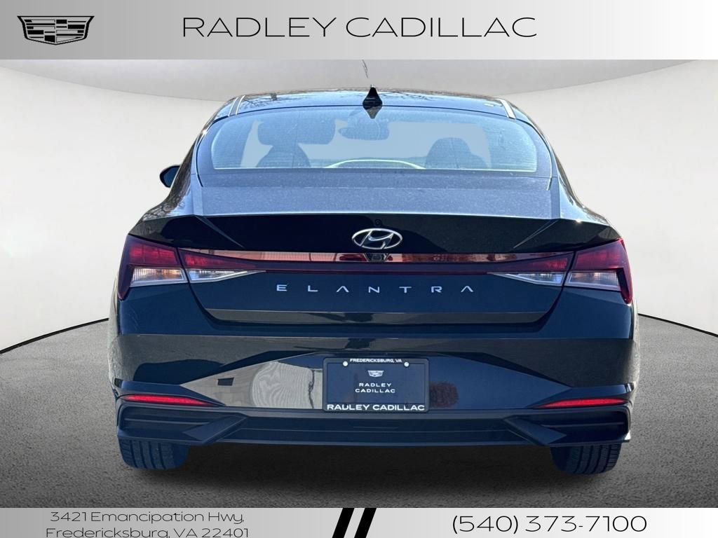 Used 2022 Hyundai Elantra SEL image 4