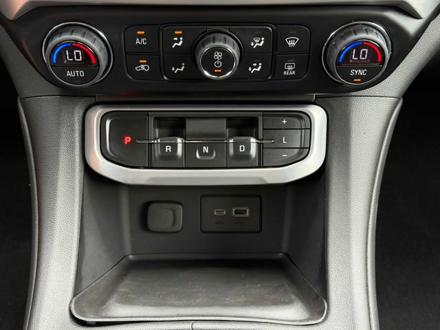 Used 2021 GMC Acadia SLE w/ Driver Convenience Package image 4