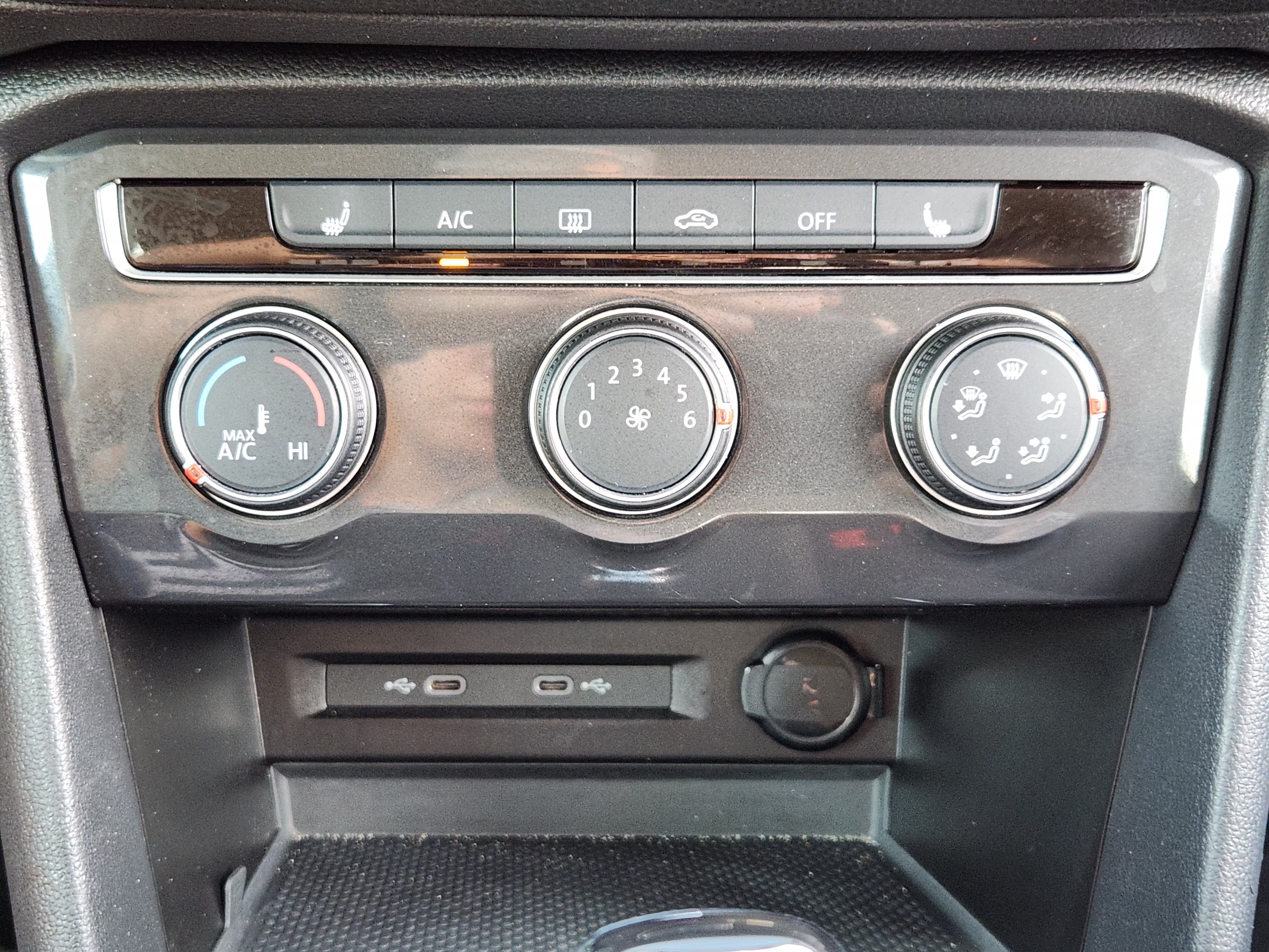 Used 2024 Volkswagen Tiguan Wolfsburg Edition FWD image 19