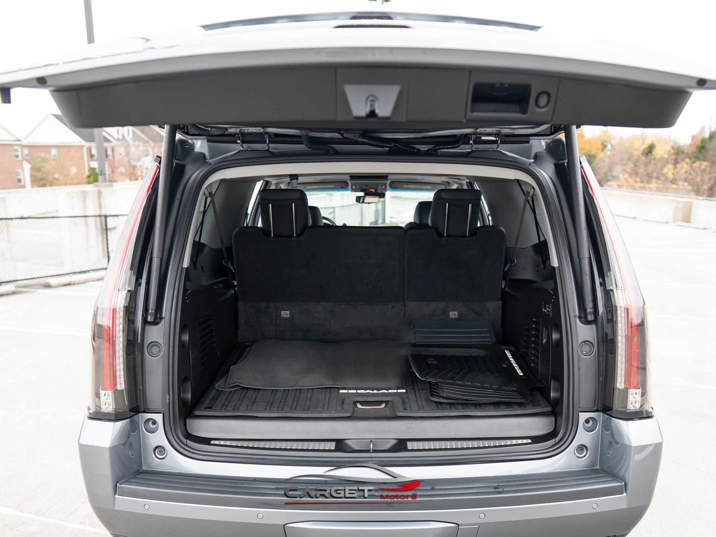 Used 2019 Cadillac Escalade ESV Luxury AWD/4WD image 46