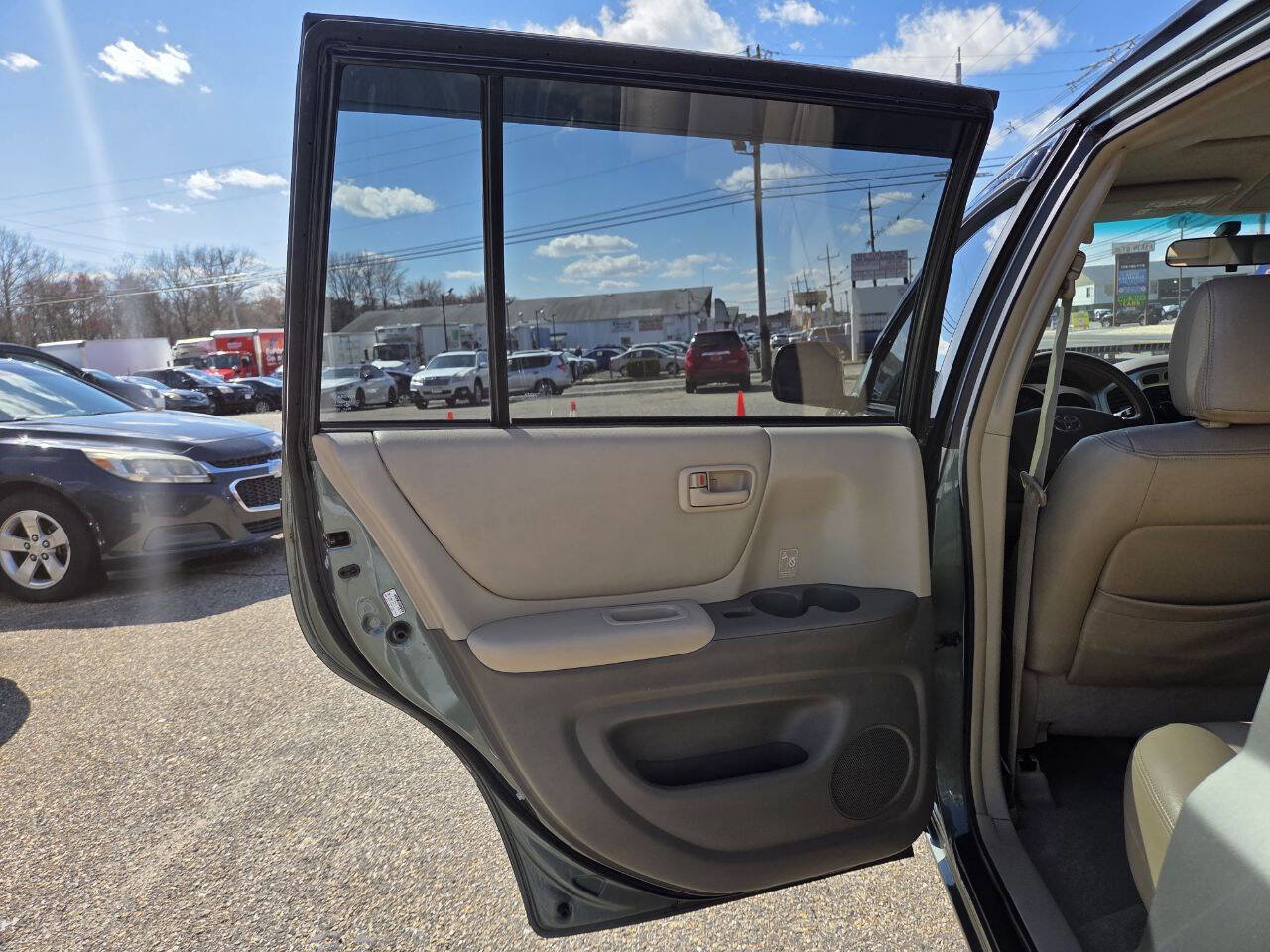 Used 2004 Toyota Highlander 2WD image 15