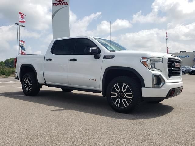 Used 2022 GMC Sierra 1500 AT4 w/ AT4 Preferred Package AWD/4WD image 3