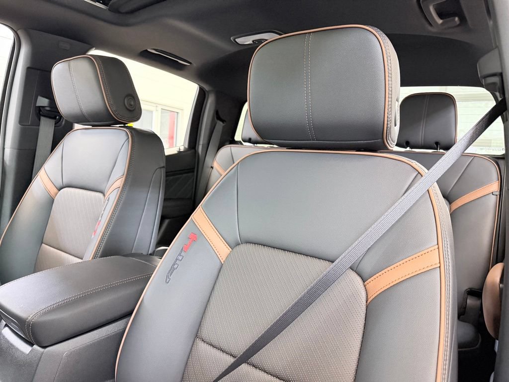 New 2026 GMC Canyon AT4 w/ Technology Plus Package AWD/4WD image 16