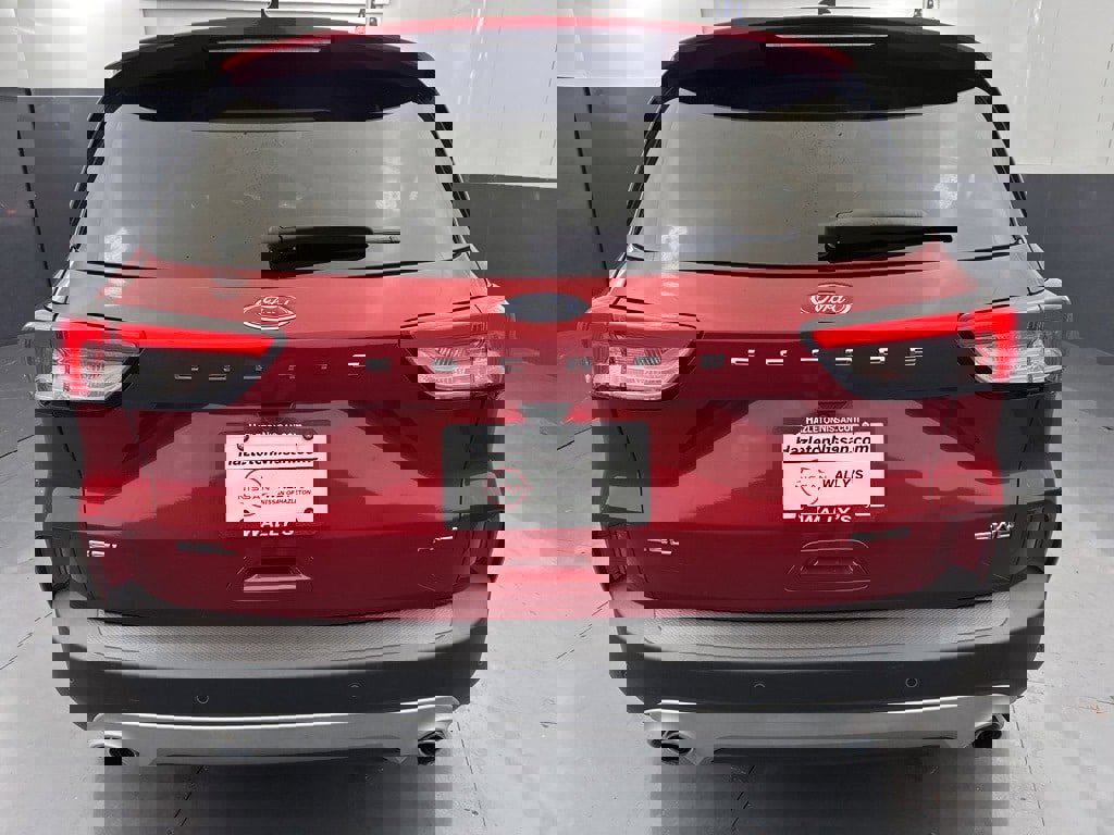 Used 2022 Ford Escape SEL image 6