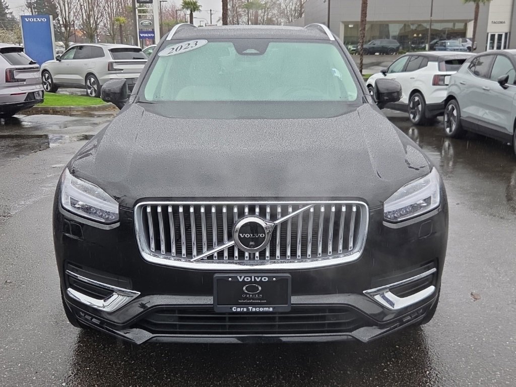 Certified 2023 Volvo XC90 B6 Ultimate w/ Lounge Package image 11