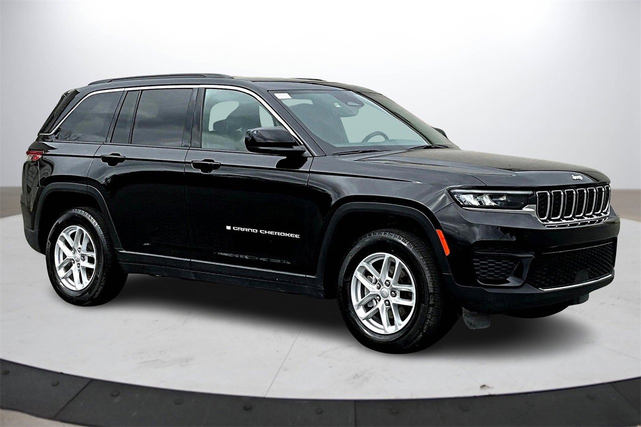 Certified 2024 Jeep Grand Cherokee Laredo X w/ Luxury Tech Group I