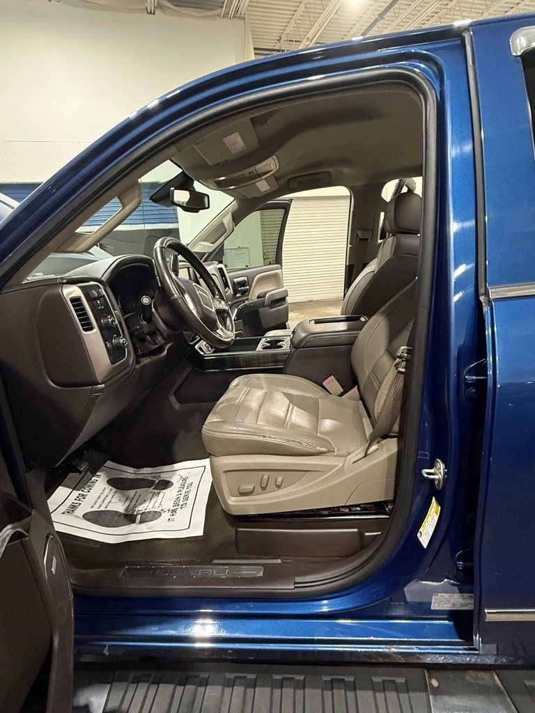 Used 2016 GMC Sierra 2500 Denali w/ Duramax Plus Package image 26