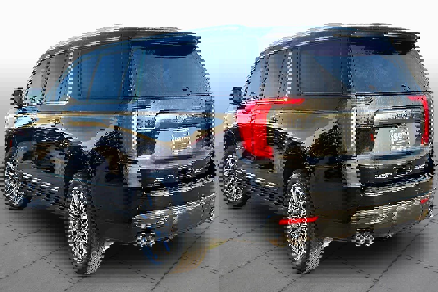 Used 2023 GMC Yukon XL Denali Ultimate image 12