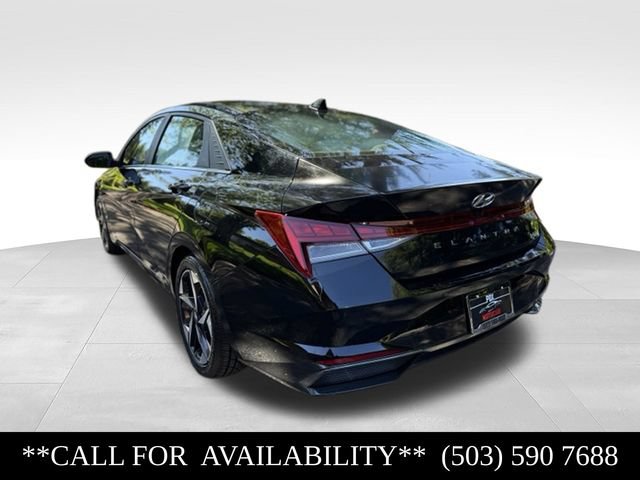 Used 2023 Hyundai Elantra Limited FWD image 2