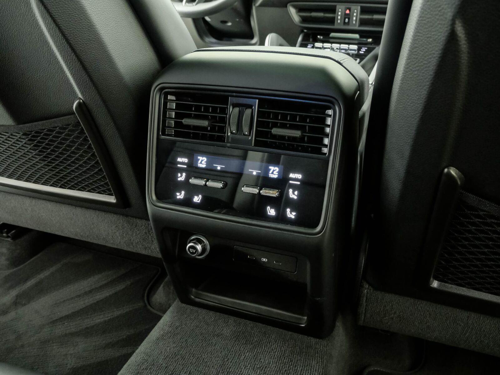 Used 2025 Porsche Cayenne S AWD/4WD image 21