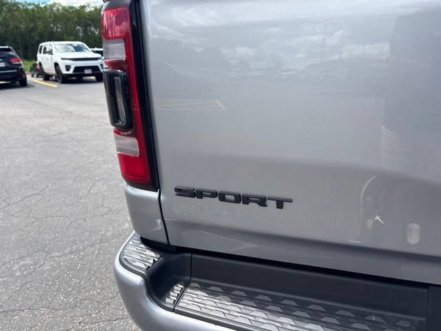 Used 2019 RAM 1500 Sport w/ Level 2 Equipment Group AWD/4WD image 9