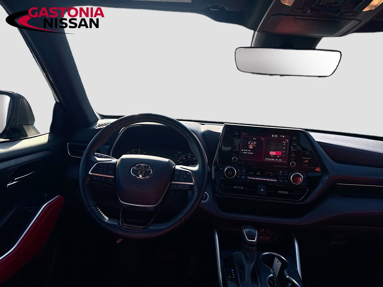 Used 2021 Toyota Highlander XSE image 29