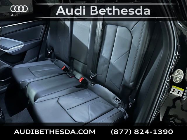New 2025 Audi Q3 2.0T Premium image 22
