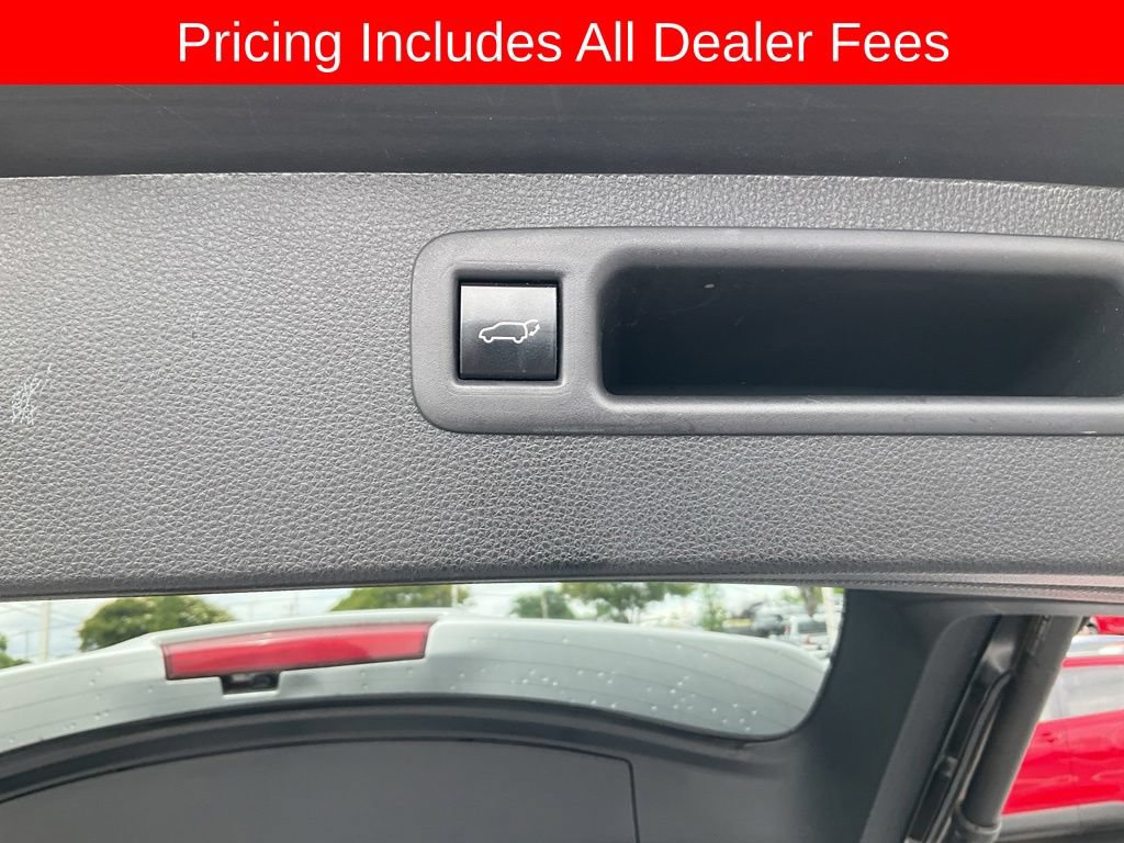 Used 2022 Toyota Highlander XLE FWD image 17