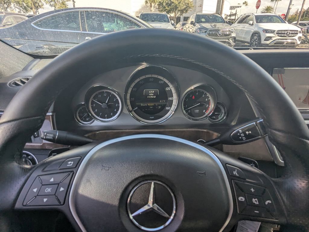 Used 2013 Mercedes-Benz E 400 Sport Sedan image 14