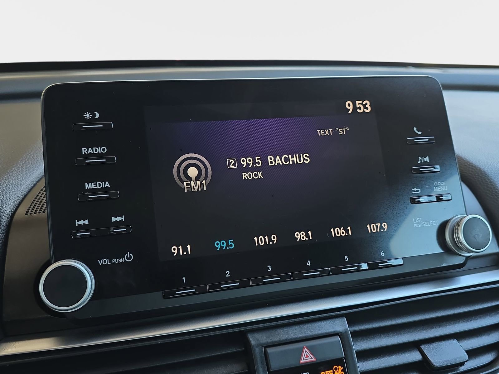 Used 2018 Honda Accord LX image 23