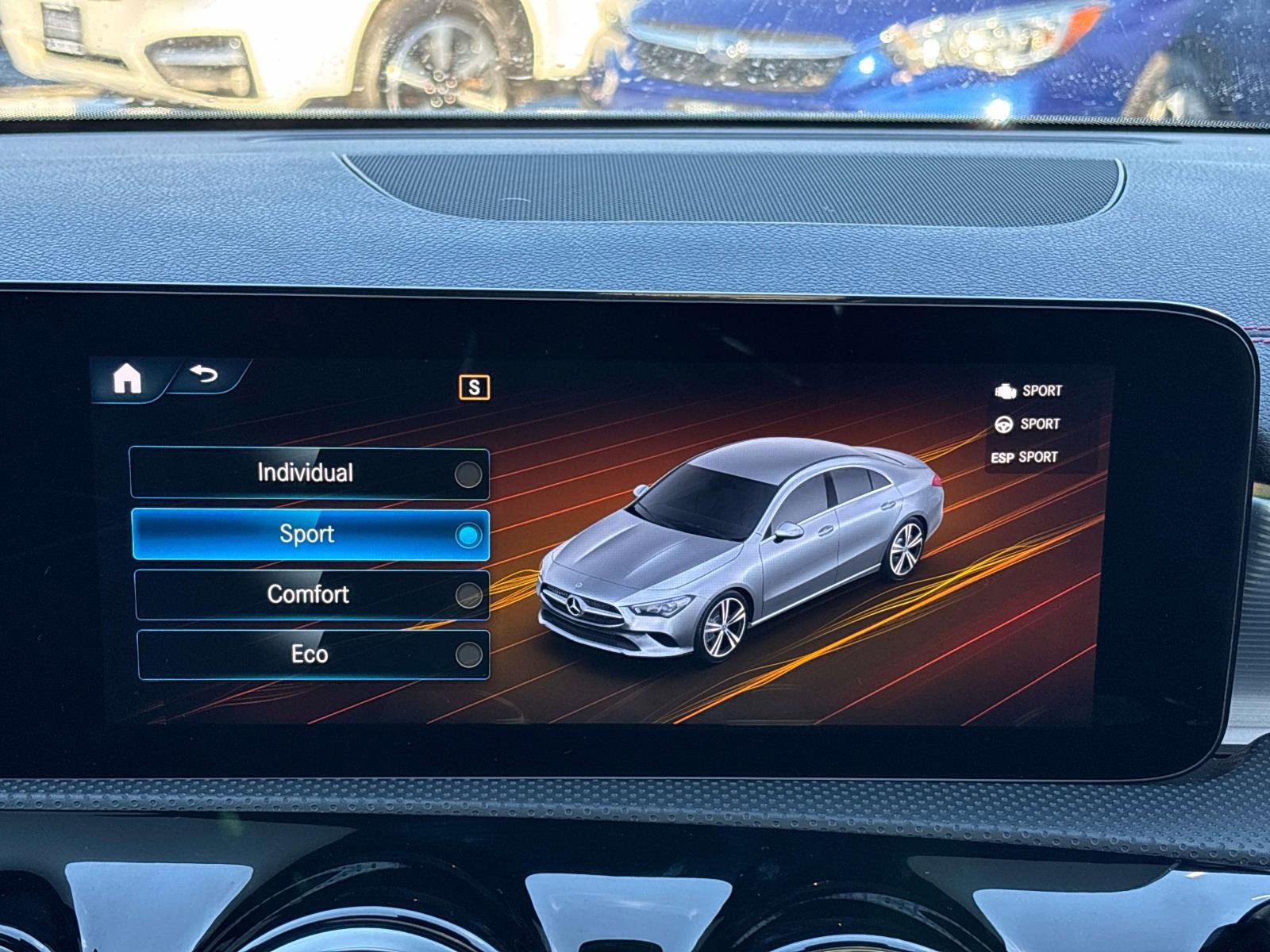 Used 2022 Mercedes-Benz CLA 250 4MATIC image 23