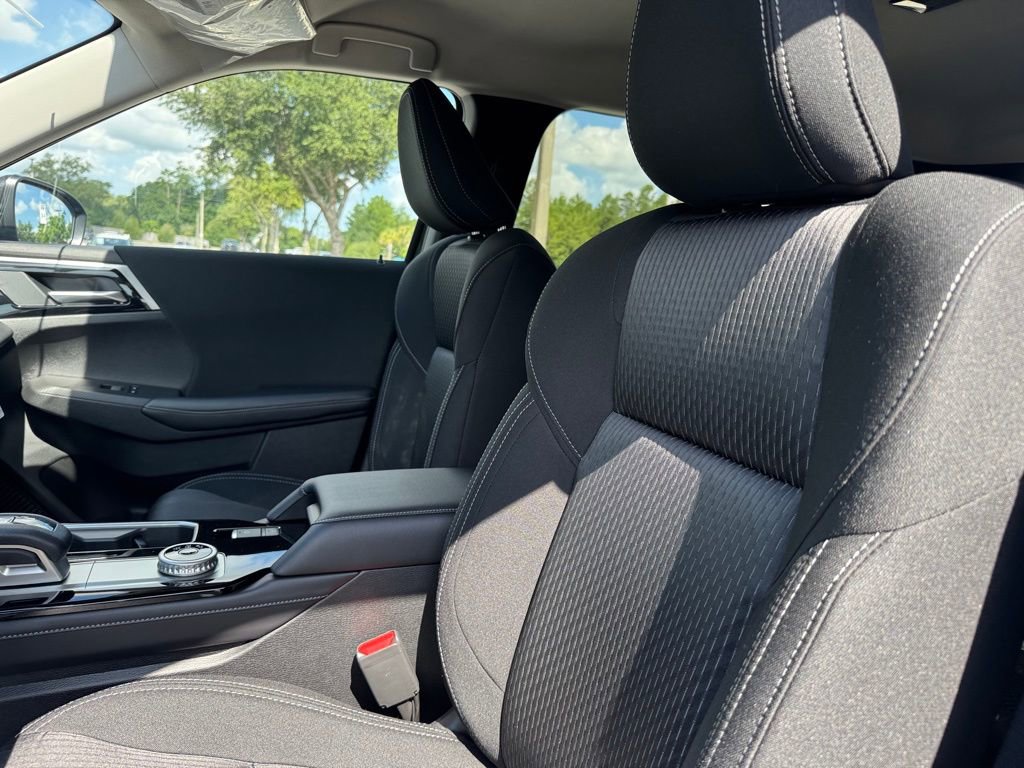 New 2025 Mitsubishi Outlander ES image 30