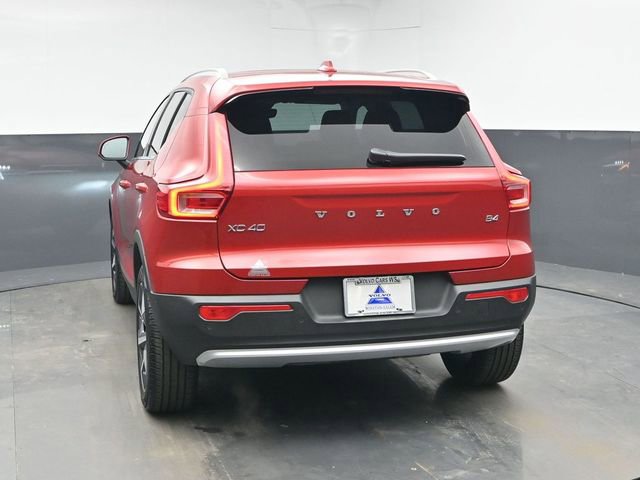 Used 2023 Volvo XC40 B4 Plus w/ Driver Assist Package FWD image 8