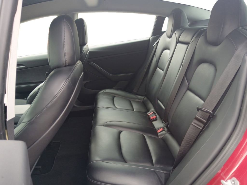 Used 2021 Tesla Model 3 Performance image 13
