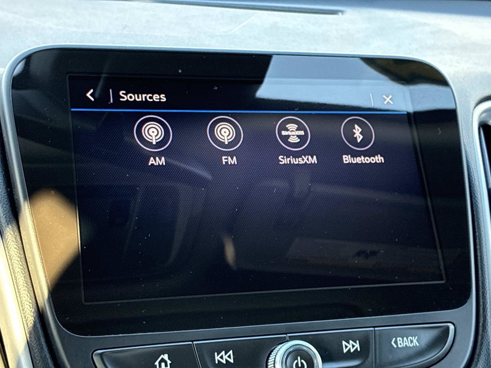 Used 2023 Chevrolet Malibu LT FWD image 33