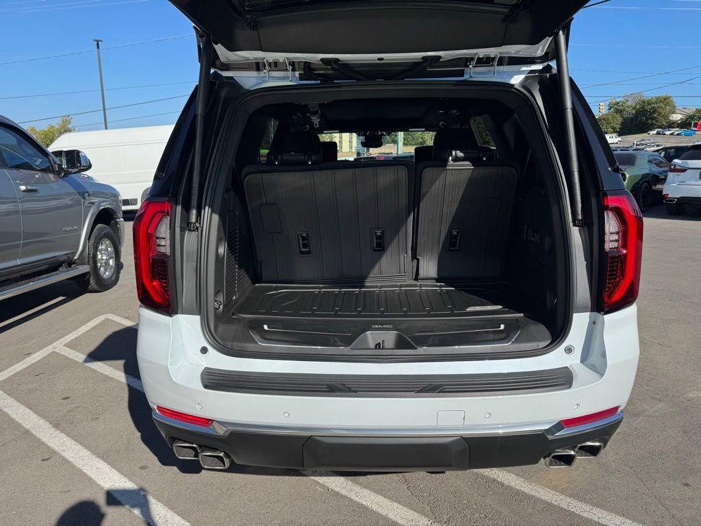 New 2026 GMC Yukon Denali w/ Denali Reserve Package image 28