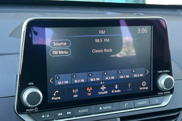 Used 2023 Nissan Altima 2.5 SV image 23