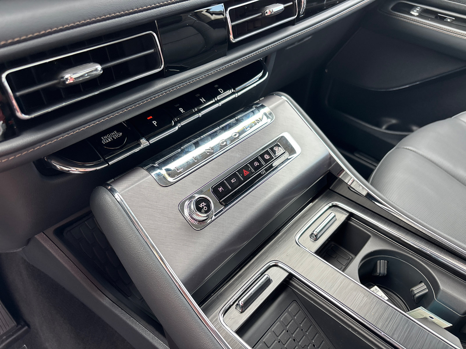 New 2026 Lincoln Aviator AWD image 22