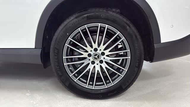 Used 2026 Mercedes-Benz GLC 300 4MATIC image 12
