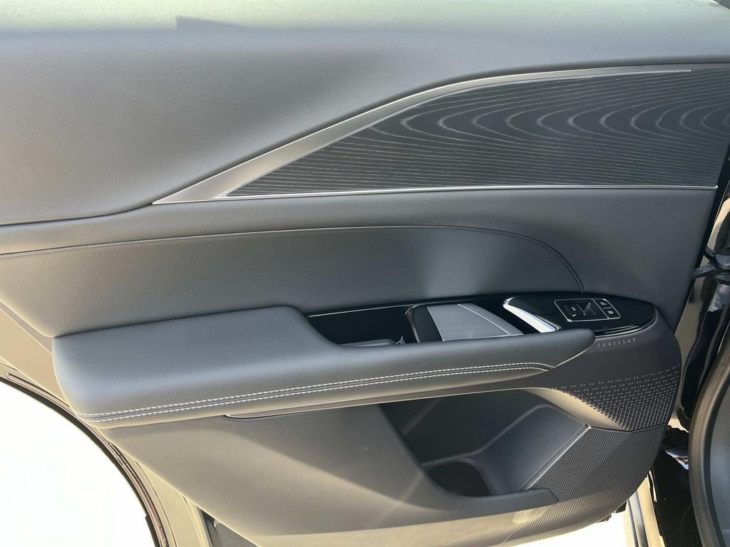New 2026 Cadillac Lyriq Luxury RWD image 18