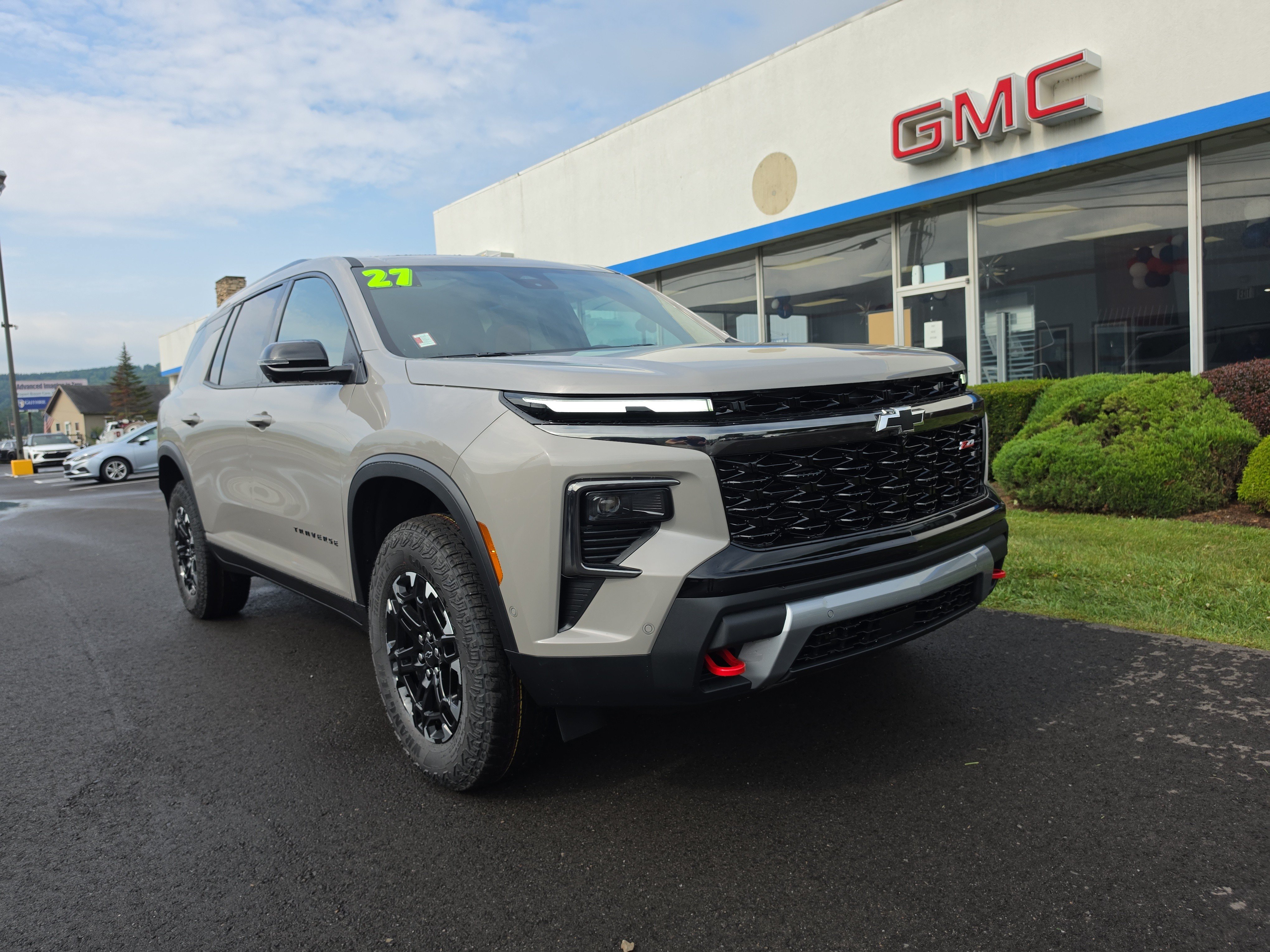 New 2027 Chevrolet Traverse Z71 w/ Enhanced Driving Package