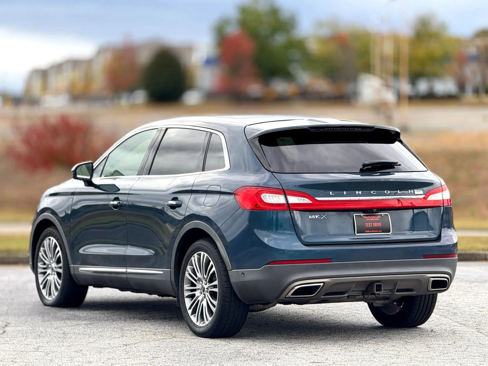 Used 2016 Lincoln MKX Reserve w/ Technology Package image 10