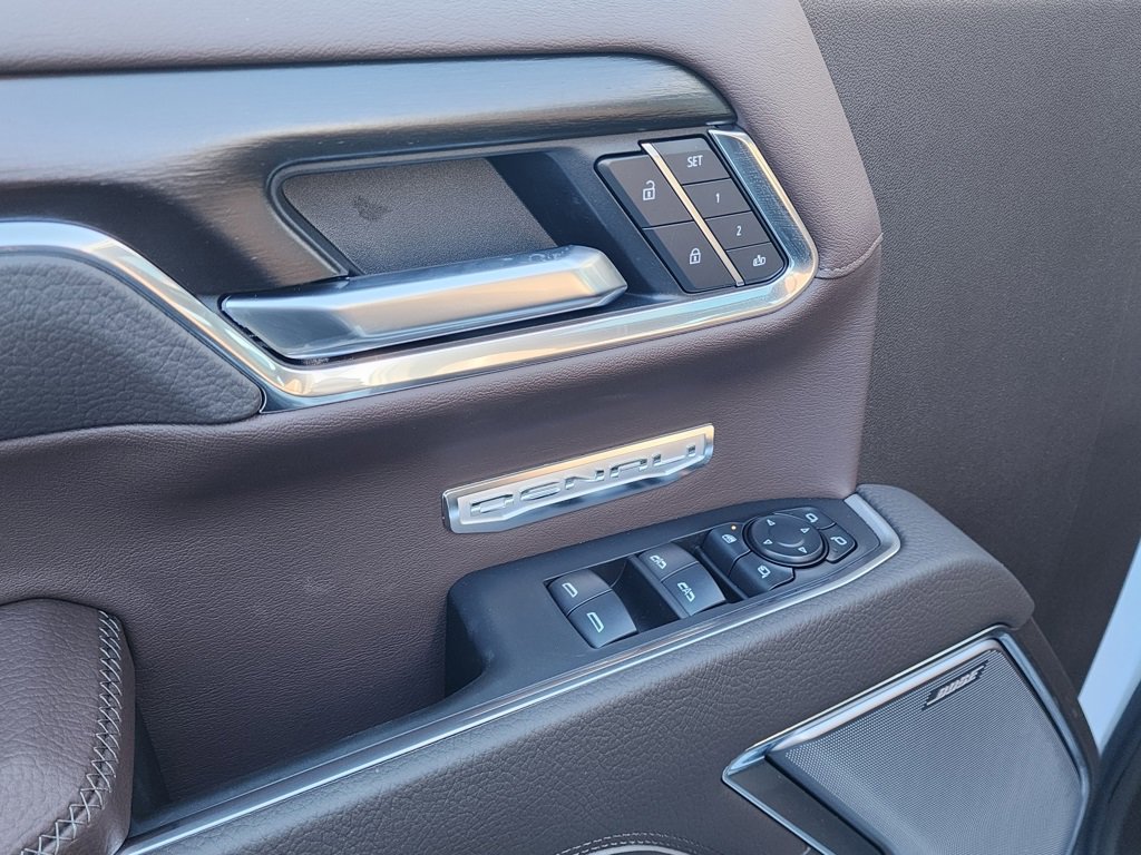 New 2026 GMC Sierra 1500 Denali w/ Denali Reserve Package image 14