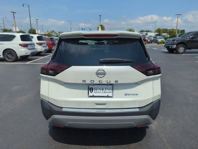 Certified 2023 Nissan Rogue SV AWD/4WD image 7